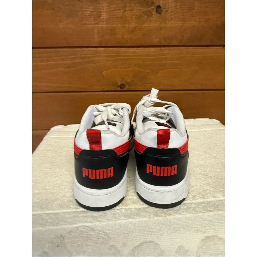 Puma Kids Rebound V6 Low sneakers, Sz 2.5 C